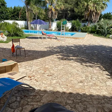 Alloggio in famiglia Villalinda Con Piscina