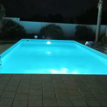 בית אירוח Villalinda Con Piscina *