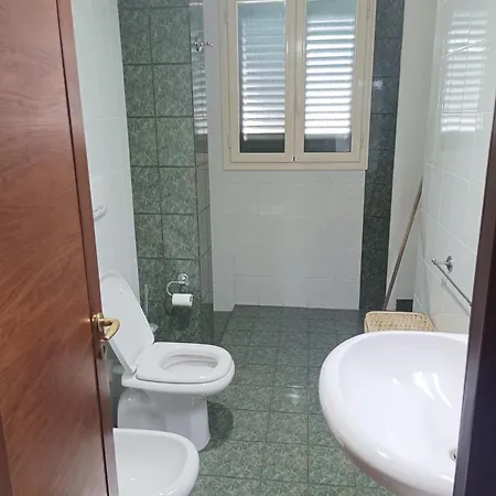 Habitación en casa particular Villalinda Con Piscina Lecce